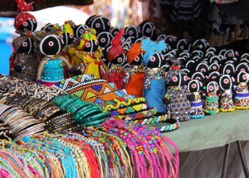 African crafts at Camps Bay