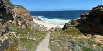 Diaz beach walkway