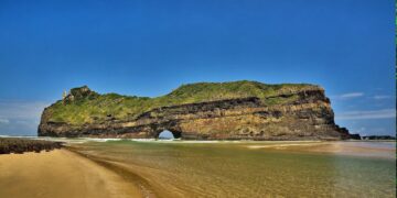 Hole in the Wall in Coffee Bay