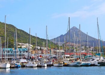 Boats at Hout Bay harbour