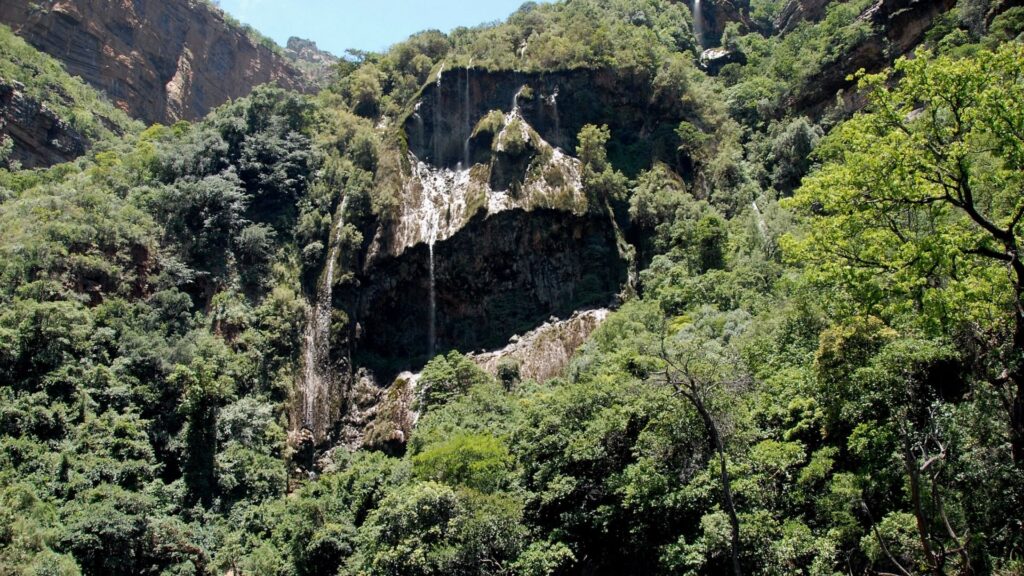 Kadishi Tufa Waterfall, Mpumalanga