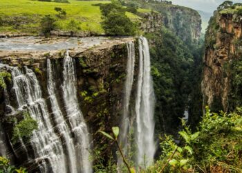 Magwa Falls waterfall