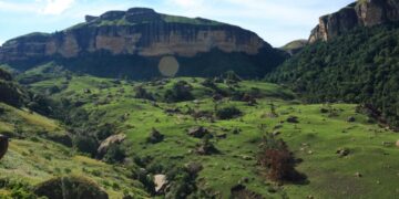 inkukunzi cave