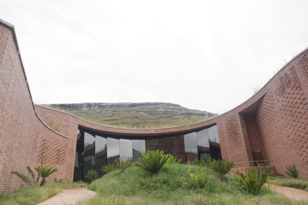 dinosaur interpretive centre