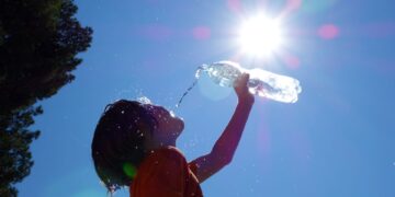 scorching temperatures heat